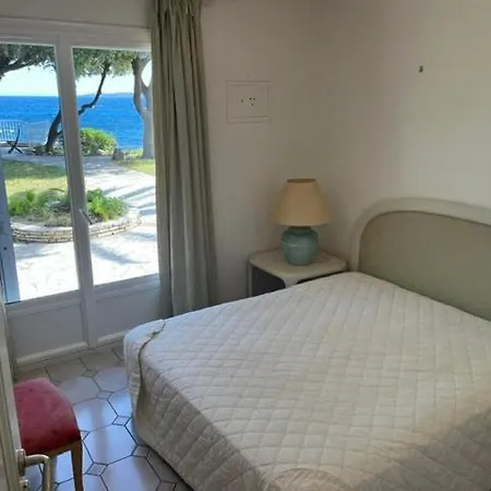 Waterfront Between Cannes And St-tropez Villa Roquebrune-sur-Argens
